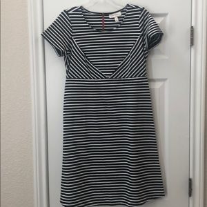 Jessica Simpson maternity black and white dress